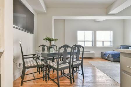 The Executive Loft - Walk To Sanford Stadium Athens Ngoại thất bức ảnh